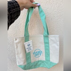 Trader Joe‘s Mini Canvas Tote - Pastel green